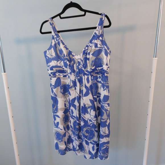 Le Chateau Blue and Grey Abstract Floral Dress - Size XL - Picture 1 of 5